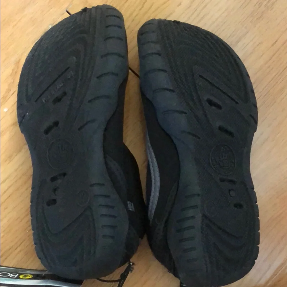 Body Glove Kids Water Shoes - Black and Pink